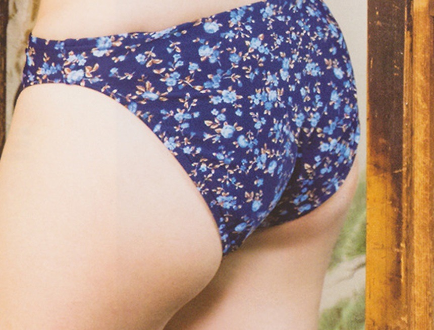 hahayoyolittlecave:  Who has got the best oshiri in AKB48? Jurina / Rena / Yukirin
