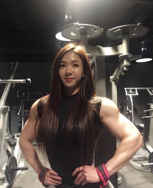 asian-fit-girls: Yeon Woo Jhi