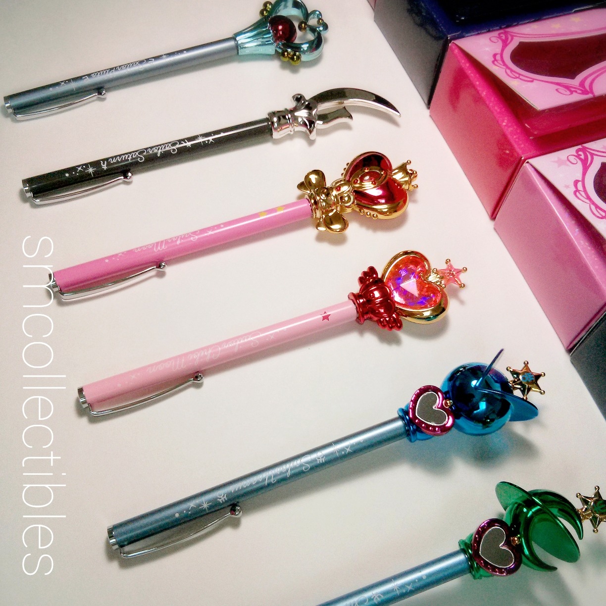 uazjanx:  momocon:  sailormooncollectibles:  my pointers came today!!!!!!!! O_____O