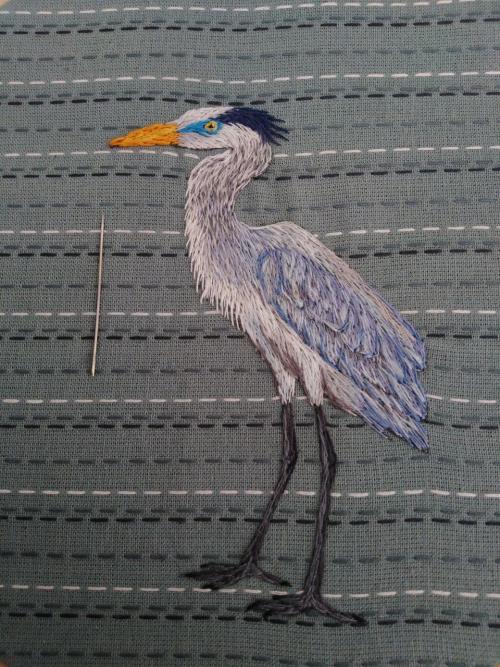 Hand-embroidered Blue HeronEsty: @beebordandoInstagram: @beebordando(don’t remove caption)