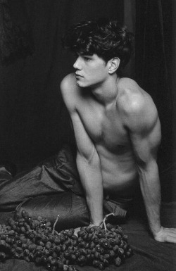 justdropithere:  Simone Nobili by Natalia Alaverdian - Harper’s Bazaar Russia 