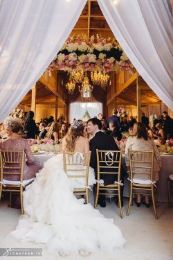 garnikweddings:  Create an Amazon Wedding