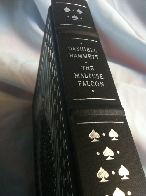 macrolit:The Maltese Falcon, Dashiell Hammett