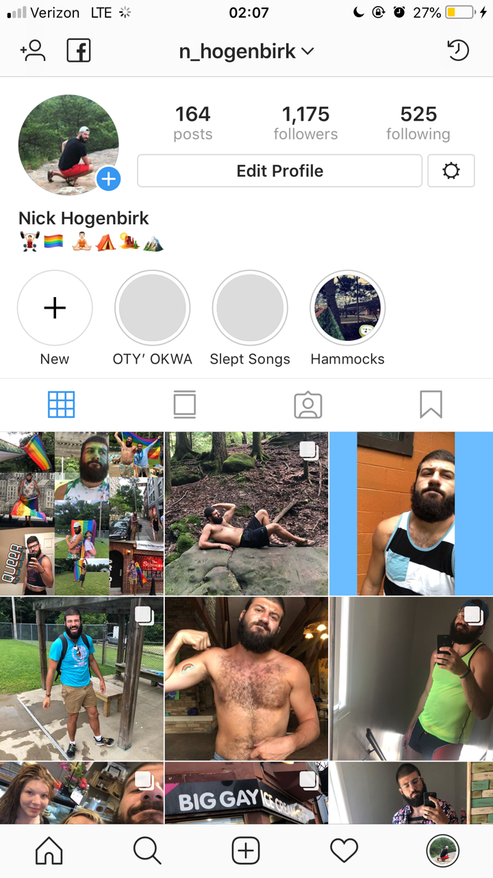 hogieblue:  Hey y’all! I’m posting more to insta due to summer work, add me on