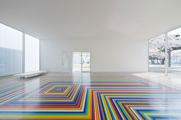 contemporary-art-blog:  Towada art center with Glasgow-based artist Jim Lambie tape-floor.