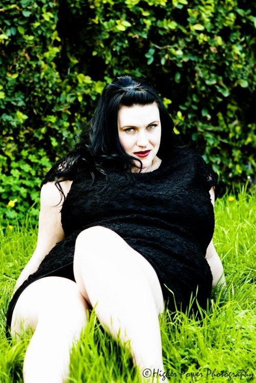 veracityinbloom:  HigherPowerPhotography.com  Hooray! More photos from my shoot at Hollywood Forever