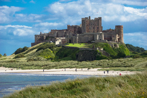 allthingseurope:Bamburgh Castle, England (by howard1916)