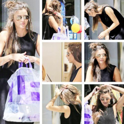 omgdelerrie:  Eleanor shopping in Soho, 25/8 