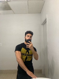 nocuer:Just did it for the Wu-Tang tshirt 