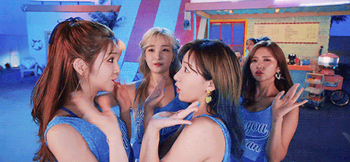 ajols:Baby oh baby, baby I like it! ♡