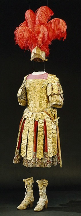 Masquerade mock armour in velvet, linen and chamois leather, c. 1672