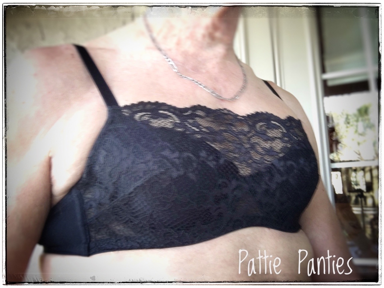 pattiespics: Soma bra for Saturday You can peek at more of Pattie’s Panties, Bras