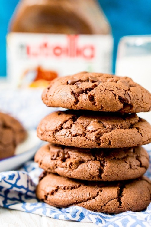 daily-deliciousness: Nutella stuffed cookies