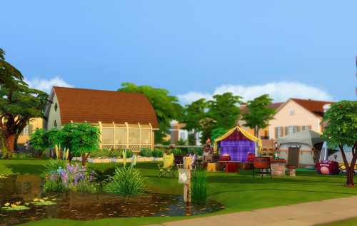 Of course I had to use the new kit to makeover the house a little. Also remade the barn and pond. It