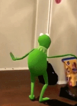 wolfamongthem:  me before watching Aladdin 2019: the movie looks badme after watching