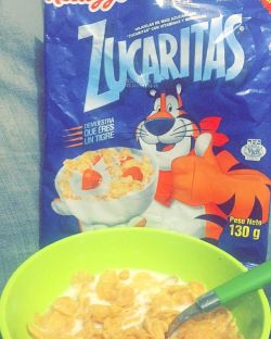 #kelloggs #zucaritas #frostedflakes #cornflakes