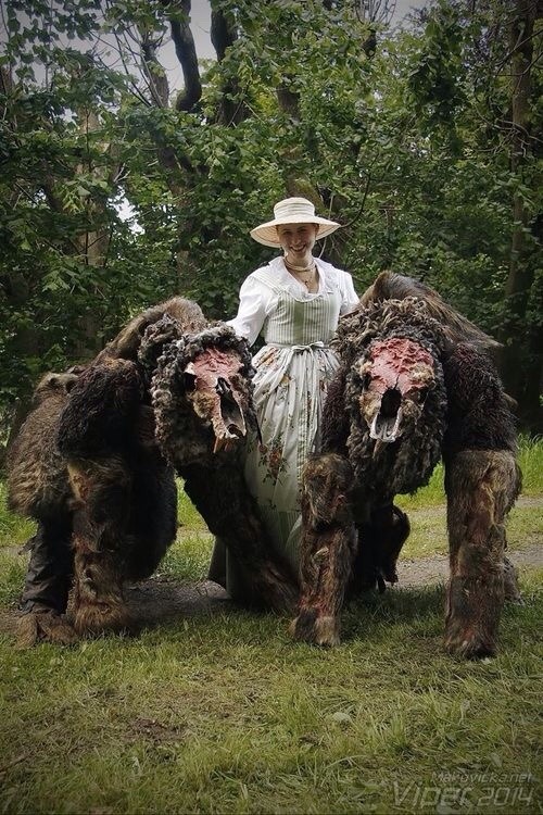 clownhysteria:  I’m gonna run away and become one of these !!!! 