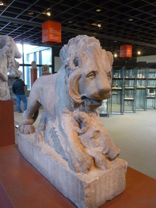 romegreeceart:Romano-Germanic MuseumA lion & boar statue found near a Roman graveyard.Cologne, N