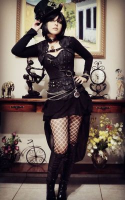 cosplayfanatics:  Steampunk TG Caption by Aperture212 