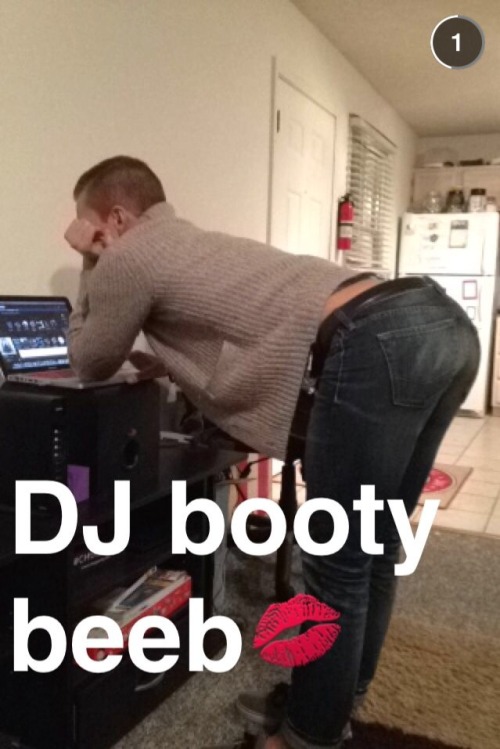DJ booty beeb