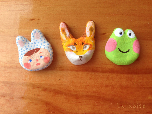 Made some wonky brooches ~