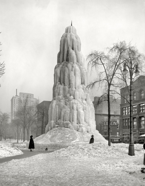 Porn photo Detroit circa 1917. “Ice Fountain,