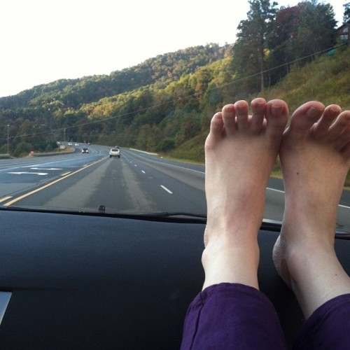 #barefoot #feetondash #footfetish