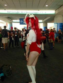marquesadesantos:  yonkoshanks:  crowleythxangel:  ninjutsumistress:  stormxsparrow:  If you went or know anyone who went to SDCC and saw this cosplayer, the police seriously need your help. _The cosplayer was found at the side of a road unconscious and