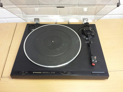 Pioneer PL-225 Stereo Turntable, 1992