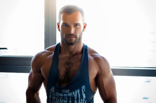 mrgzrr:  Almog Gabay