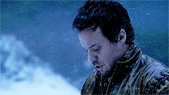 jonsnowgaryen:make me chooseeverlark1989 asked: neal cassidy or peter bishop