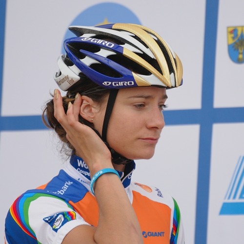 annadraconida: Featured biker girl: Marianne Vos. She kicks butt on the road, in cyclocross AND mou