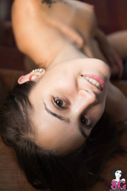 sglovexxx:  Dimples Suicide