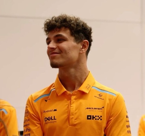 Look At Him. Why Am I Actually Obsessed With A Fucking Man. Hes So Beautiful.