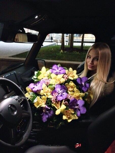 fvshionxversace: fvshionxversace.tumblr.com/