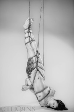 tho4ns:  Model: sweet-ceeceePhoto/Rigging: Tho4ns(Rope courtesy of Mocojute)