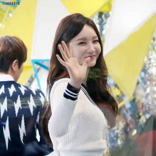 Kang Min Kyung (Davichi) - MNet Wide Open Studio Pics