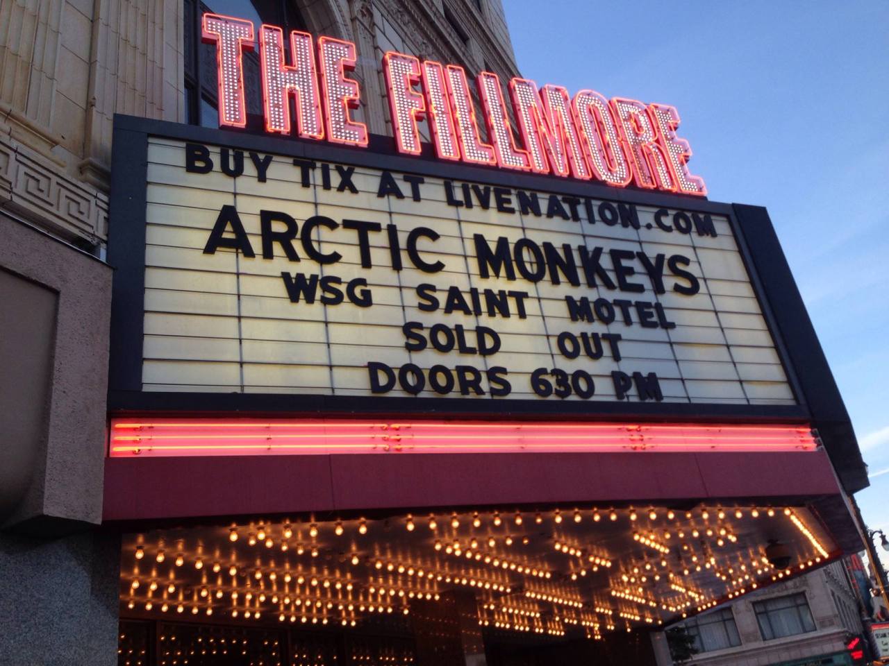 prettygirlwreckingbar:  LOOK AT HOW BEAUTIFUL THIS WAS YESTERDAY 