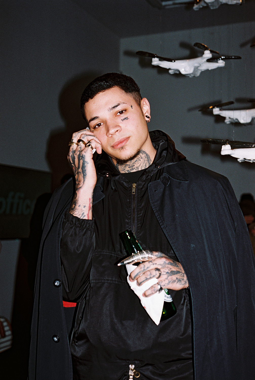 wallplayground:  jasonsantore poses for us at Office magazine’s NYFW party at The