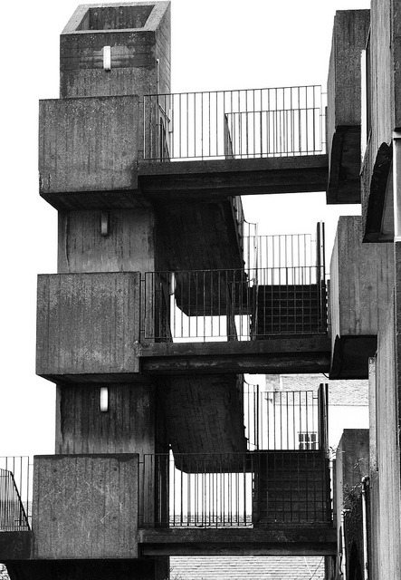 theladyhilikus:  Brutalism 03 by ally bally bee on Flickr. 