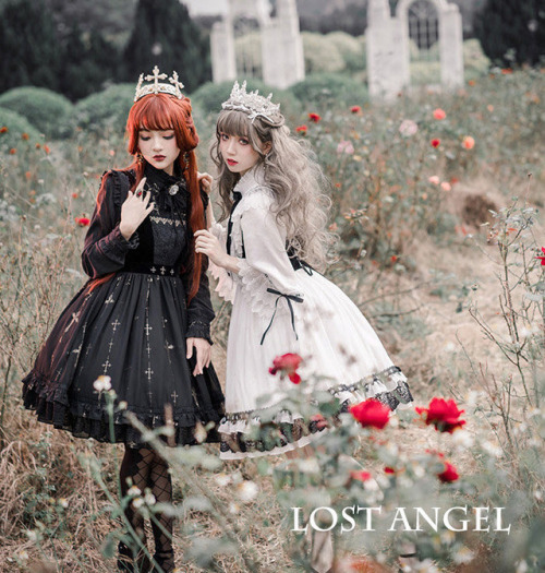 lolita-wardrobe:  【More Outdoor Worn Photos】 of 【The Night Witch Short Version JSK】◆ Short Version JSK Shopping Link >>> https://lolitawardrobe.com/lost-angel-the-night-witch-gothic-lolita-jsk-short-version_p4956.html