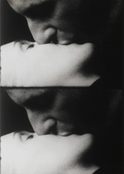 efedra:  Kiss, (1963-64) by Andy Warhol 