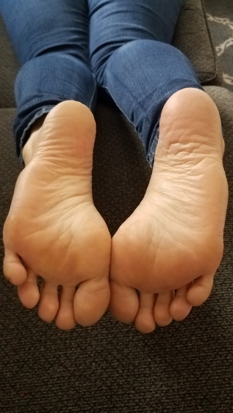 sweet-feet-and-more:  myprettywifesfeet: porn pictures