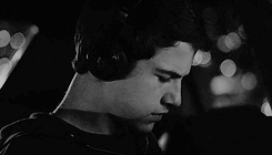 daenerysjon:  ★ clay jensen (thirteen reasons why)you can’t love someone back