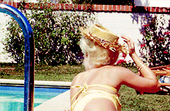 gloriaswanson:  Candid color footage of the stars, c. 1950s 