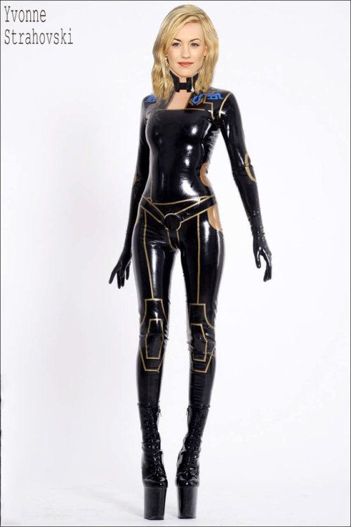 Yvonne in latex catsuit