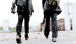reedusgif:Daryl is like an animal in an alley, in the rain. You see him and you want to go touch him