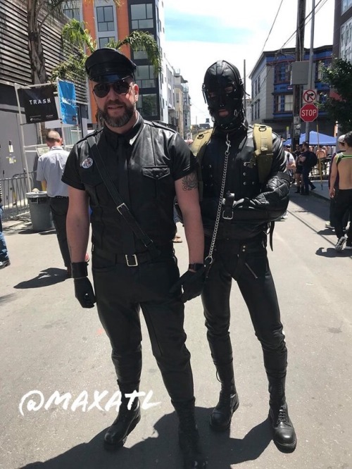 maxatl: Dore 2018 @dorealley Me: slave gimp @MaxATL and my MASTER  Lucky gimp. I need a Master/Owner