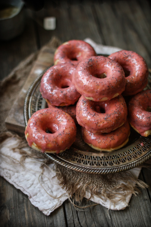 foodopia: Baked Doughnuts with Strawberry Rhubarb Brown Butter Glaze