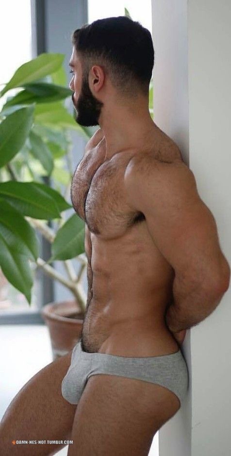 damn-hes-hot:  DAMN HE’S HOT! Follow for daily pics of hot men - https://damn-hes-hot.tumblr.com/